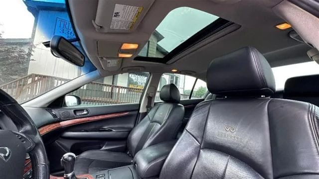 2007 Infiniti G - Image 12