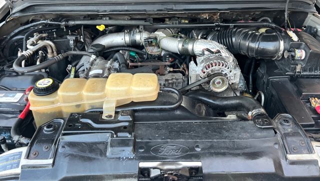 2002 Ford Excursion - Image 39