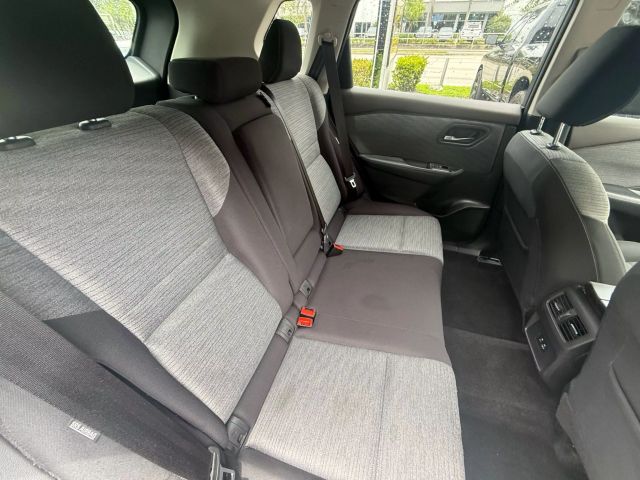 2021 Nissan Rogue - Image 19