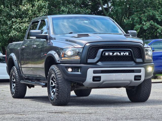 2016 Ram 1500 Crew Cab - Image 3