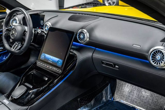 2024 Mercedes-benz Mercedes-amg Sl Sl 43 Performance Roadster 2d - - Image 12
