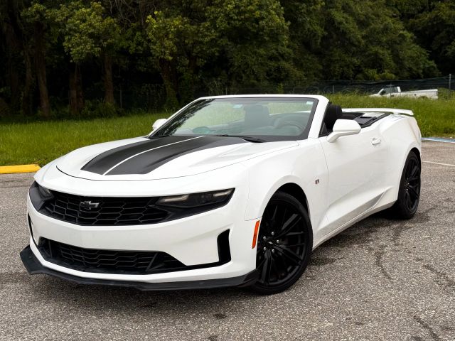 2019 Chevrolet Camaro - Image 2