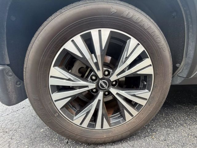2021 Nissan Rogue - Image 27