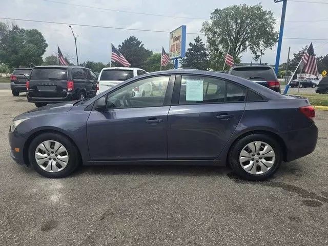 2013 Chevrolet Cruze - Image 7