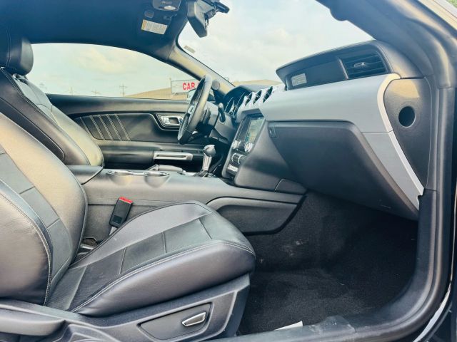 2017 Ford Mustang - Image 18