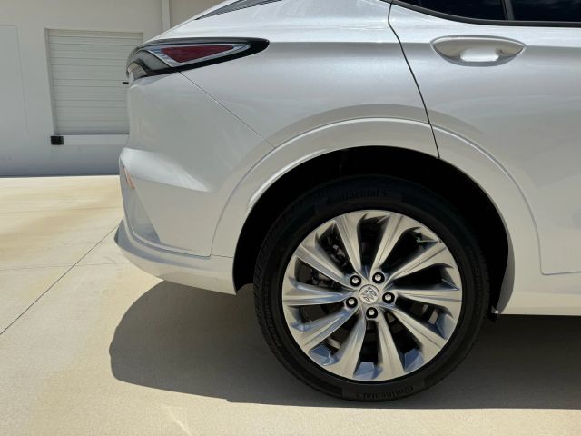 2025 Buick Envista - Image 13