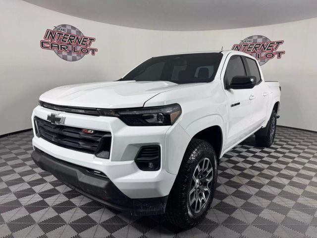 Image of 2024 CHEVROLET COLORADO CREW CAB  Z71 PICKUP 4D 5 FT