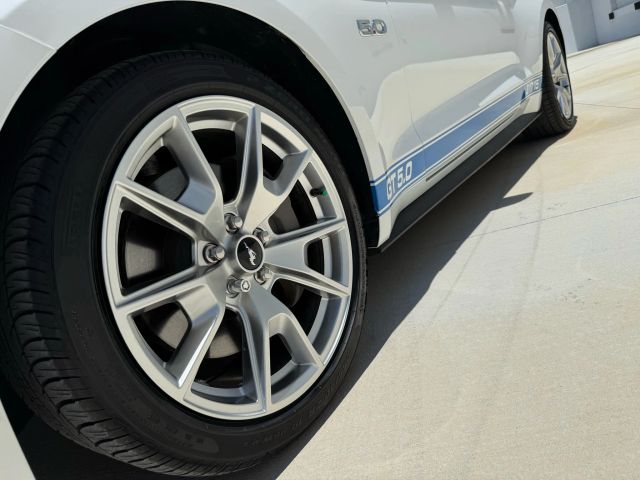 2015 Ford Mustang - Image 41