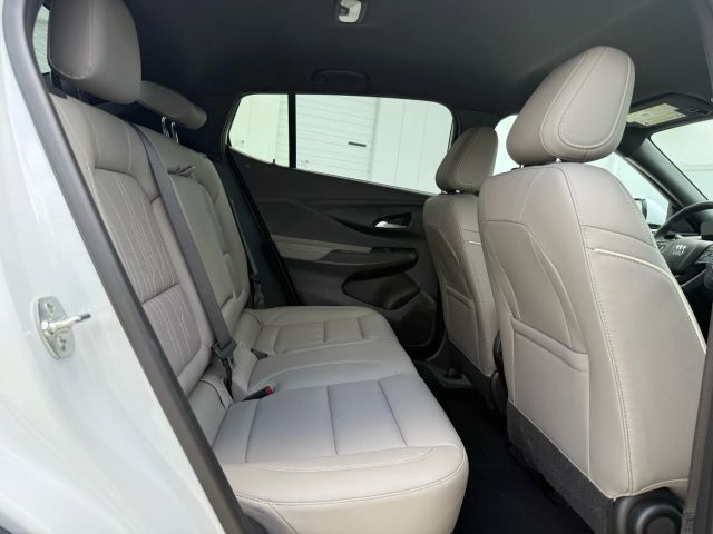 2025 Buick Envista - Image 130
