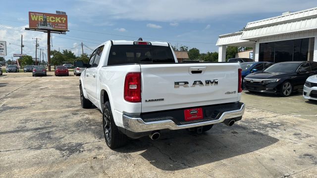 2025 Ram 1500 Crew Cab - Image 24