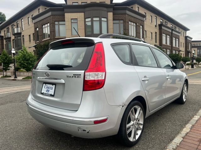 2010 Hyundai Elantra Touring Se Wagon 4d - Image 8