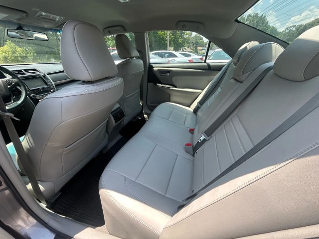 2017 Toyota Camry - Image 9