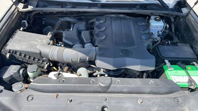2018 Toyota 4runner - Image 24