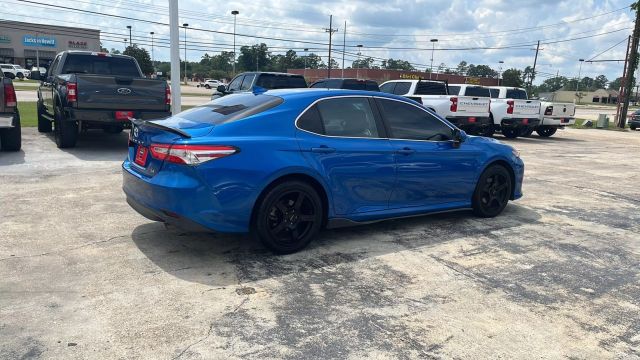 2019 Toyota Camry - Image 17