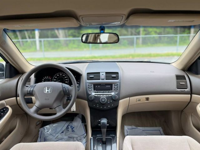 2007 Honda Accord Se Sedan 4d - Image 11