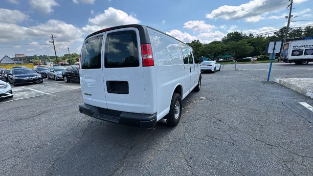 2018 Chevrolet Express 2500 Cargo - Image 3
