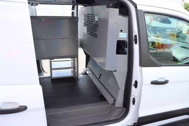 2020 Ford Transit Connect Cargo Van - Image 5