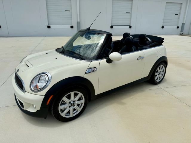 2015 Mini Convertible - Image 65