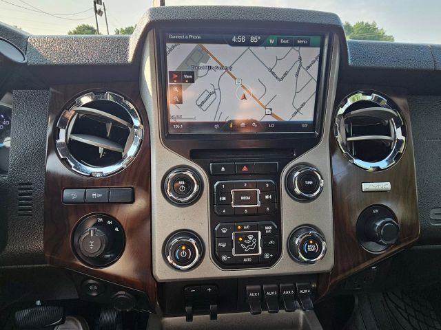 2016 Ford F250 Super Duty Crew Cab - Image 18