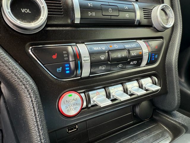 2022 Ford Mustang - Image 92