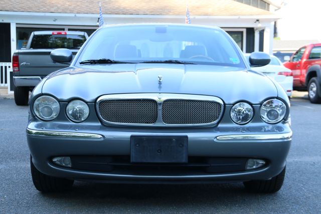 2006 Jaguar Xj - Image 2