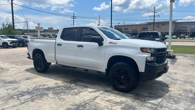 2020 Chevrolet Silverado 1500 Crew Cab - Image 11