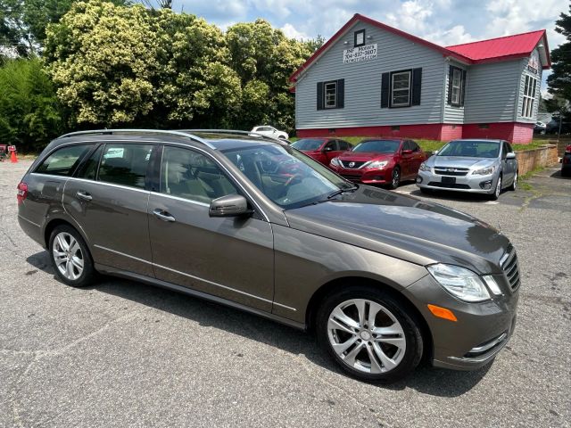 2011 Mercedes-benz E-class - Image 3