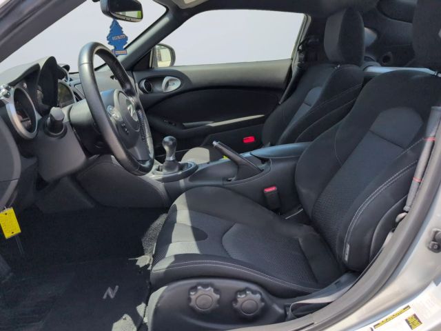 2019 Nissan 370z - Image 9