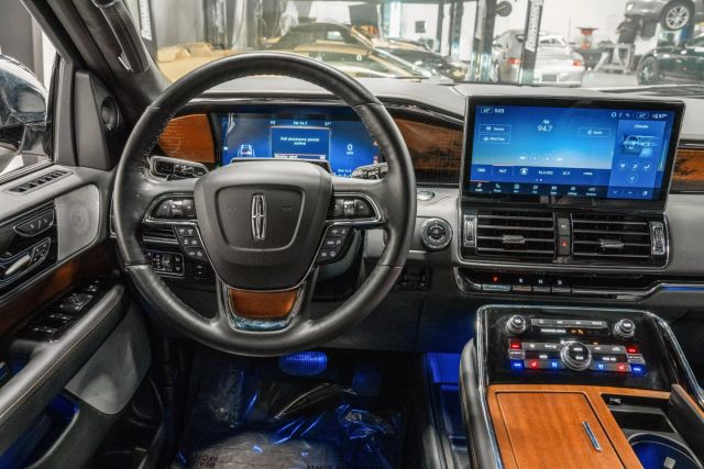 2024 Lincoln Navigator Black Label Sport Utility 4d - - Image 12
