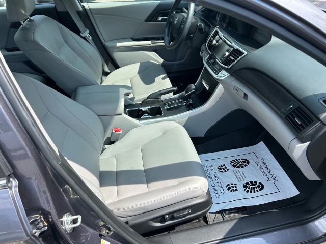 2015 Honda Accord - Image 15