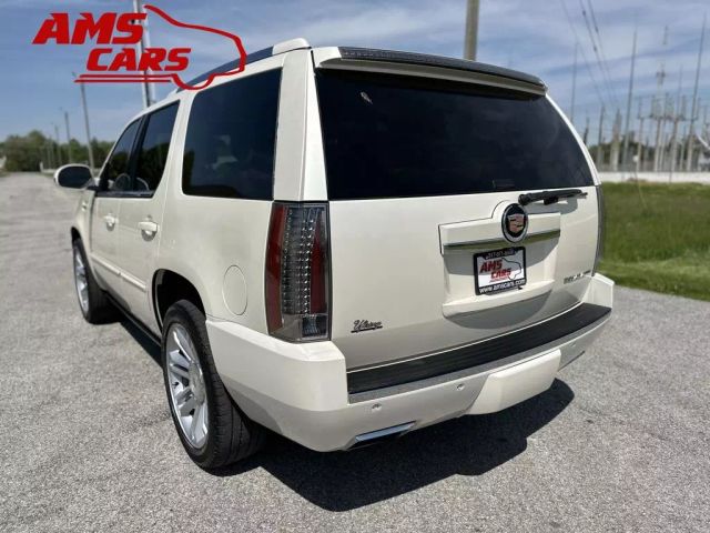 2013 Cadillac Escalade - Image 6