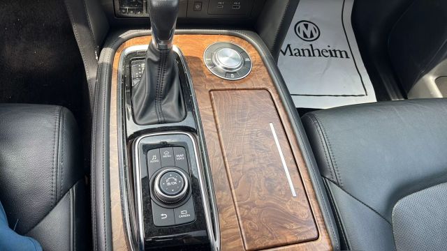 2022 Nissan Armada - Image 23