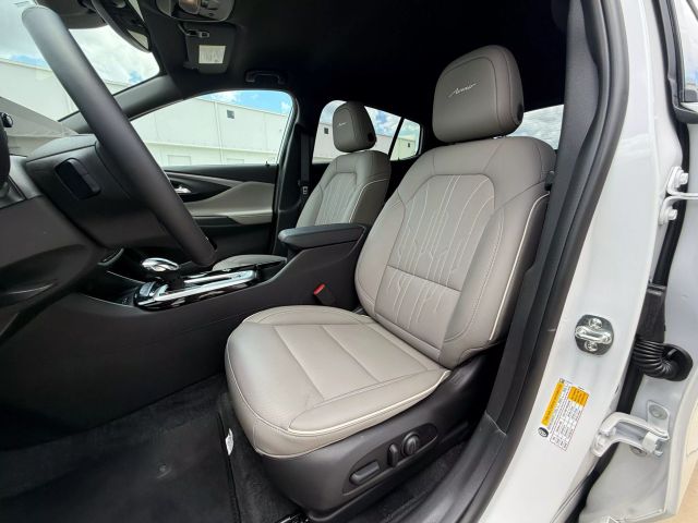 2025 Buick Envista - Image 78