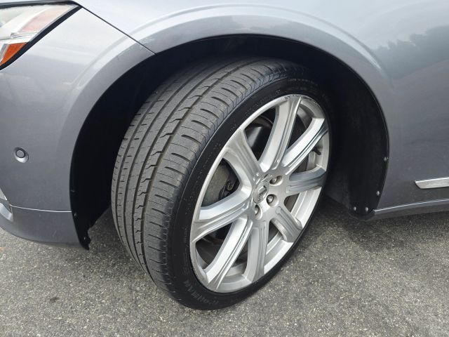 2017 Volvo S90 - Image 11