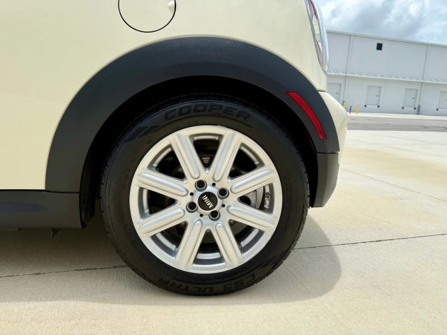 2015 Mini Convertible - Image 32