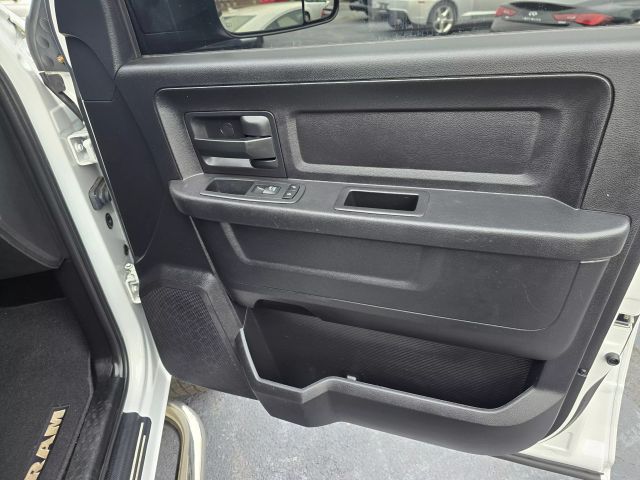 2016 Ram 2500 Crew Cab - Image 31