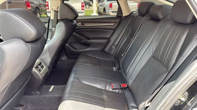 2018 Honda Accord - Image 33