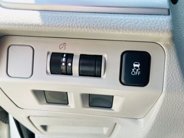 2016 Subaru Forester - Image 31
