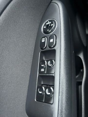 2010 Hyundai Elantra Touring Se Wagon 4d - Image 21