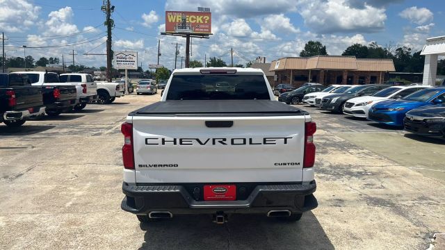 2020 Chevrolet Silverado 1500 Crew Cab - Image 17