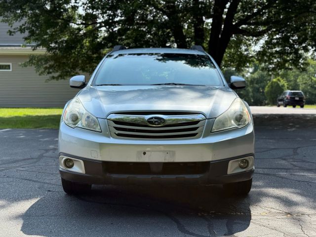 2012 Subaru Outback 2.5i Wagon 4d - Image 3