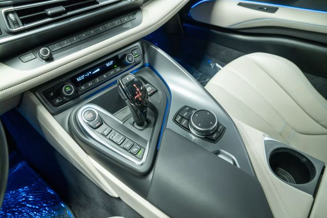 2015 Bmw I8 Coupe 2d - - Image 29