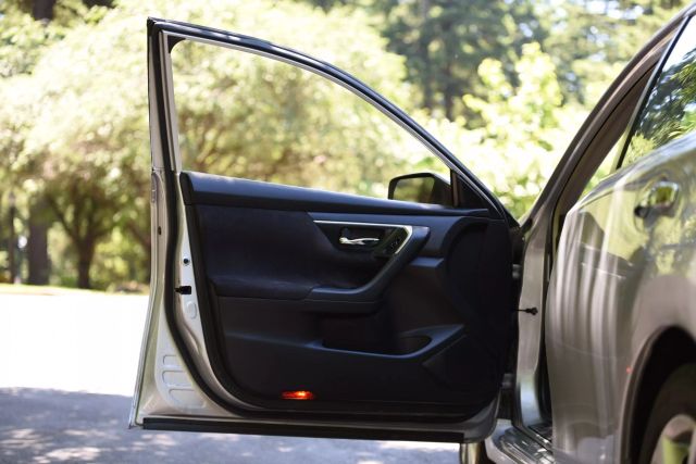 2013 Nissan Altima - Image 17