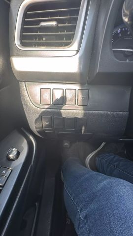 2019 Toyota Highlander - Image 19
