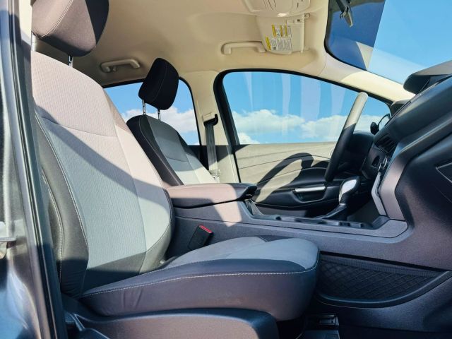 2019 Ford Escape - Image 20