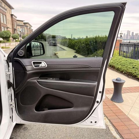 2018 Jeep Grand Cherokee Altitude Sport Utility 4d - Image 37