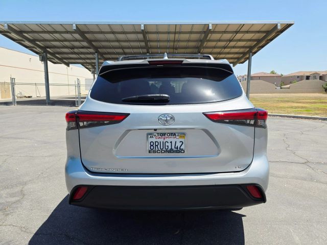 2020 Toyota Highlander - Image 7