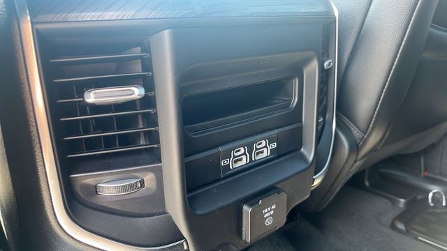 2024 Ram 1500 Crew Cab - Image 41