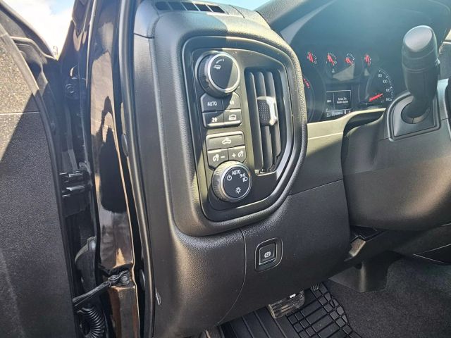 2019 Chevrolet Silverado 1500 Double Cab - Image 17