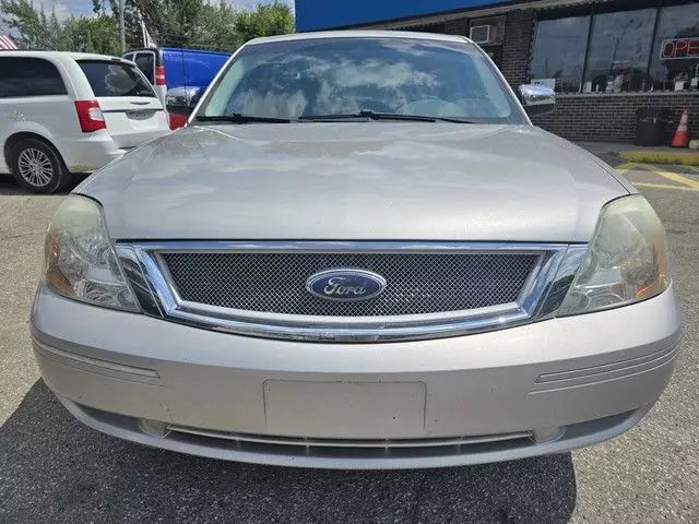 2007 Ford Five Hundred - Image 2